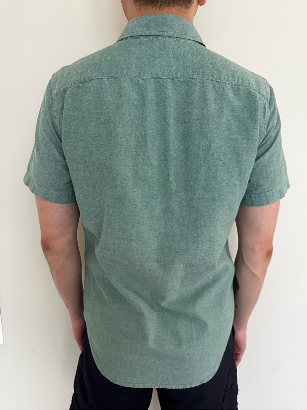 Levi's Men's Short-Sleeve Button-Down Shirt in Sage Green